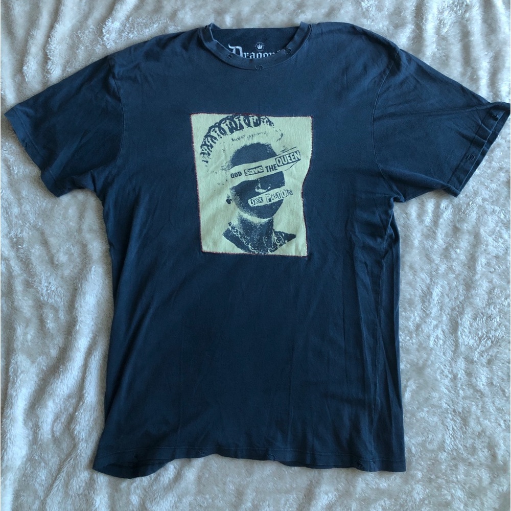 VINTAGE Sex Pistols “God Save the Queen” Black Distressed Band Tee Size Medium